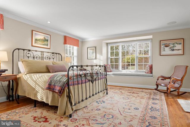 1 TREBLE LN, Malvern, PA 19355