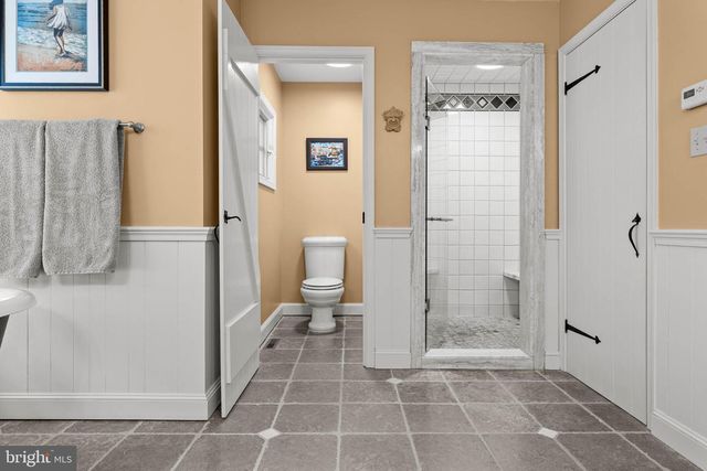 1 TREBLE LN, Malvern, PA 19355