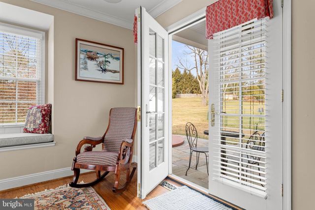 1 TREBLE LN, Malvern, PA 19355