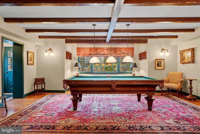 1 TREBLE LN, Malvern, PA 19355