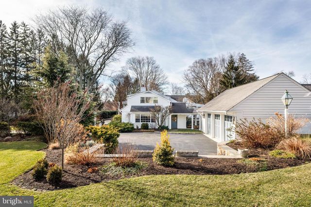 1 TREBLE LN, Malvern, PA 19355