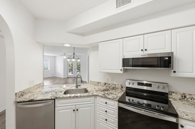 2500 Vista Cove Rd, St Augustine, FL 32084