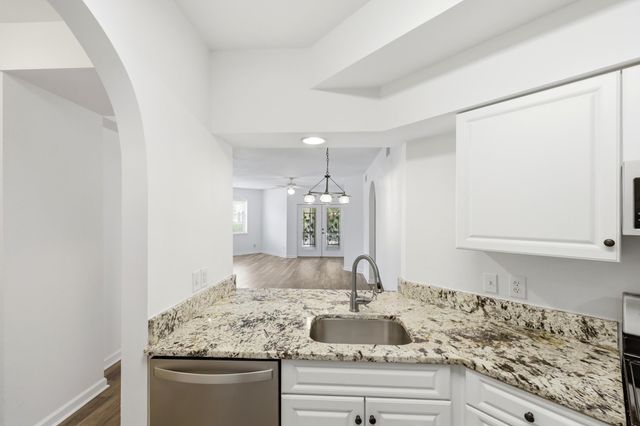 2500 Vista Cove Rd, St Augustine, FL 32084