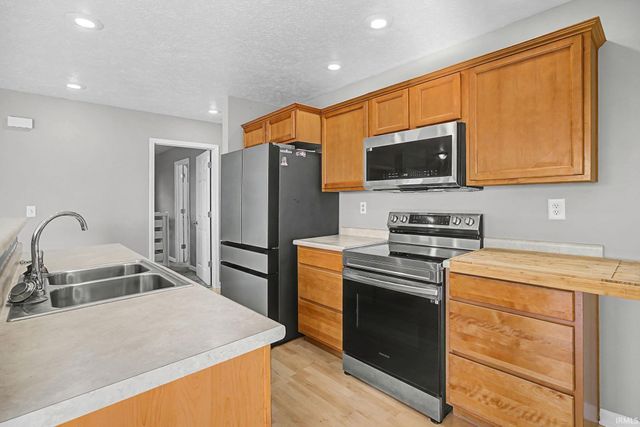 6390 E County Road 100 N, Michigantown, IN 46057