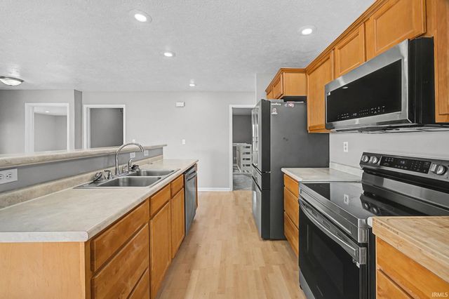 6390 E County Road 100 N, Michigantown, IN 46057