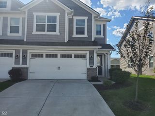 9823 Kenwood Street, Avon, IN 46123