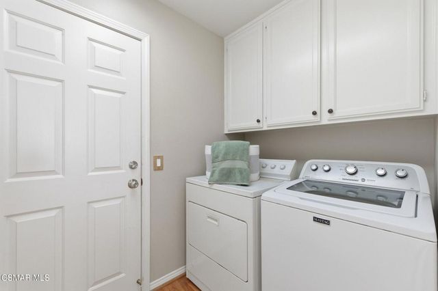 2440 Gillingham Circle, Thousand Oaks, CA 91362