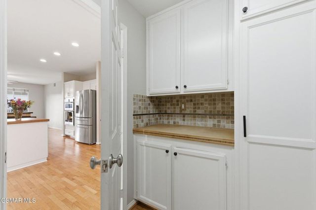 2440 Gillingham Circle, Thousand Oaks, CA 91362