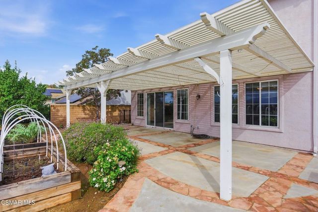 2440 Gillingham Circle, Thousand Oaks, CA 91362