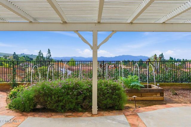 2440 Gillingham Circle, Thousand Oaks, CA 91362