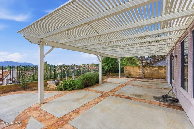 2440 Gillingham Circle, Thousand Oaks, CA 91362