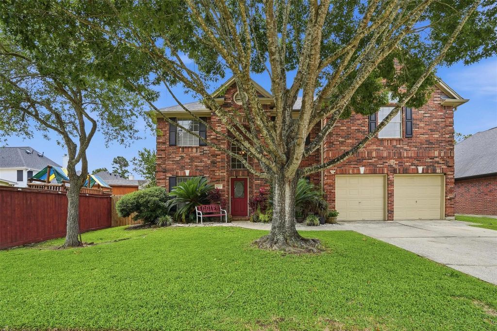 1303 Windleaf Drive, La Porte, TX 77571