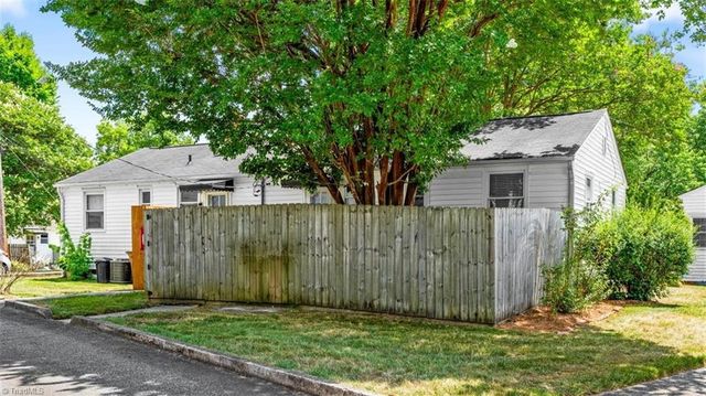 556 Overlook Street, Greensboro, NC 27403