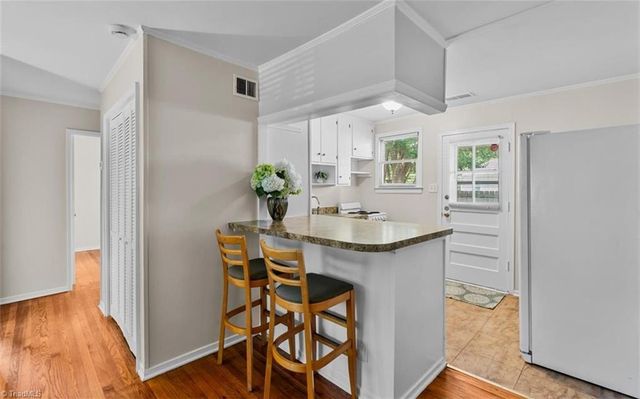 556 Overlook Street, Greensboro, NC 27403