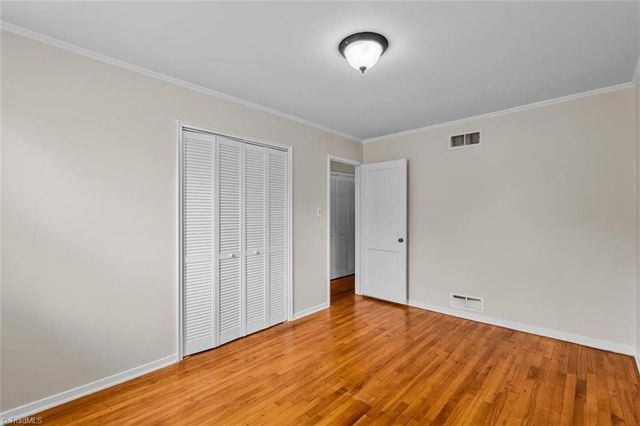 556 Overlook Street, Greensboro, NC 27403