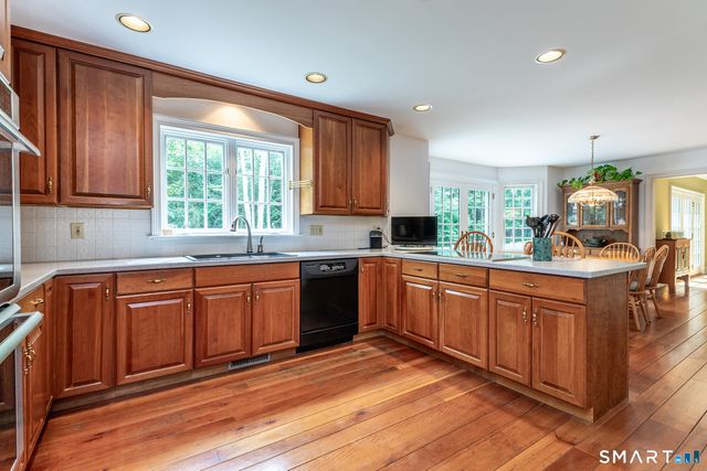 77 Judds Bridge Road, Roxbury, CT 06783
