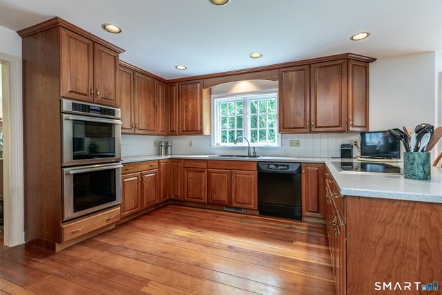 77 Judds Bridge Road, Roxbury, CT 06783