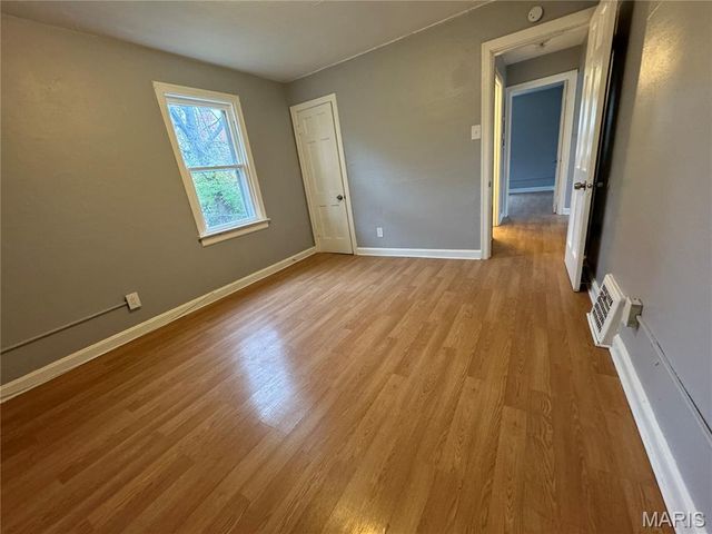 5701 Beldon Drive, Flordell Hills, MO 63136