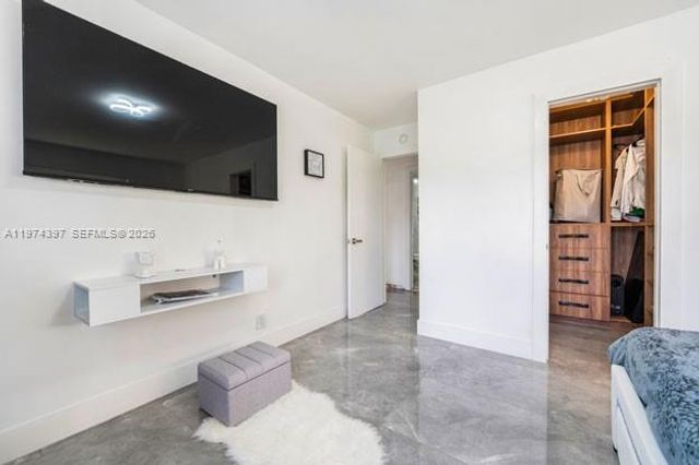 1830 NW 32nd St, Oakland Park, FL 33309