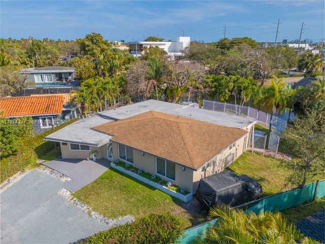1830 NW 32nd St, Oakland Park, FL 33309