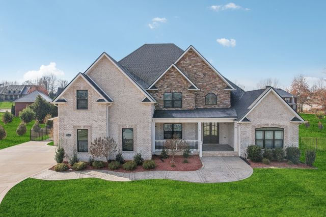 3166 Fern Croft Ln, Clarksville, TN 37043