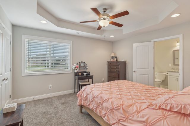 3166 Fern Croft Ln, Clarksville, TN 37043