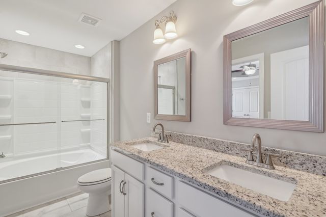 3166 Fern Croft Ln, Clarksville, TN 37043