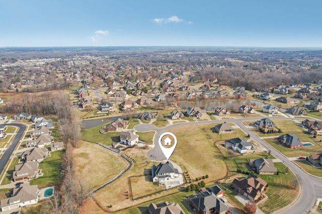 3166 Fern Croft Ln, Clarksville, TN 37043