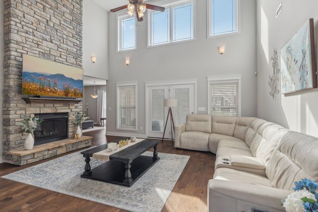 3166 Fern Croft Ln, Clarksville, TN 37043