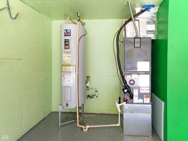 42 White Lick Drive, Indianapolis, IN 46227