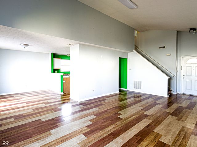 42 White Lick Drive, Indianapolis, IN 46227