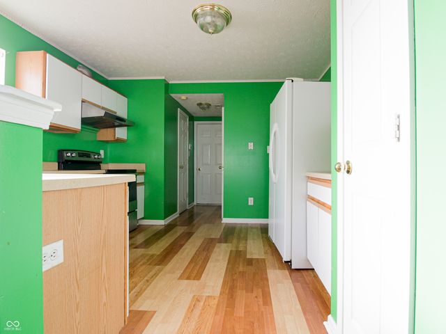 42 White Lick Drive, Indianapolis, IN 46227