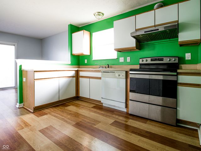 42 White Lick Drive, Indianapolis, IN 46227