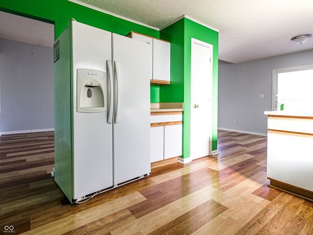 42 White Lick Drive, Indianapolis, IN 46227