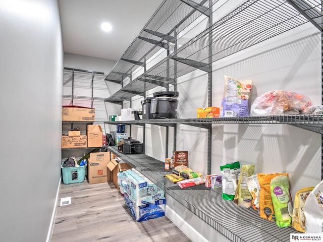 2550 N 188th Street, Omaha, NE 68022