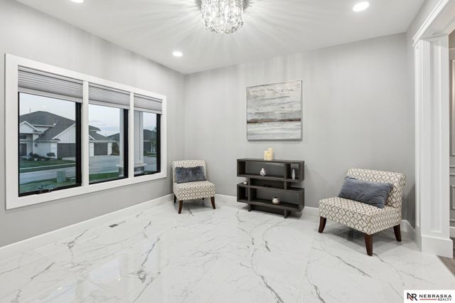 2550 N 188th Street, Omaha, NE 68022