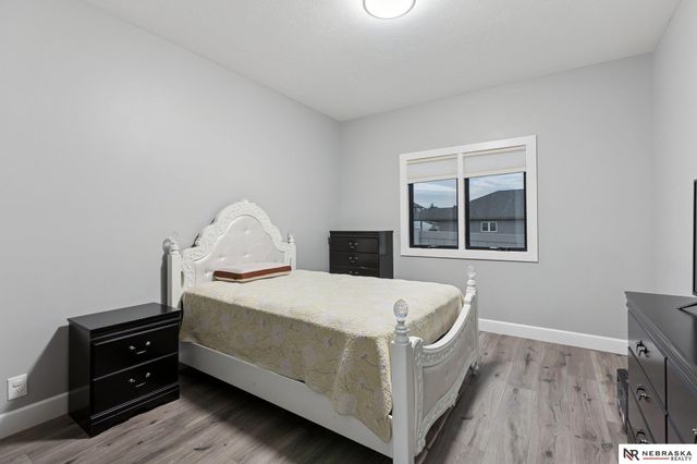 2550 N 188th Street, Omaha, NE 68022