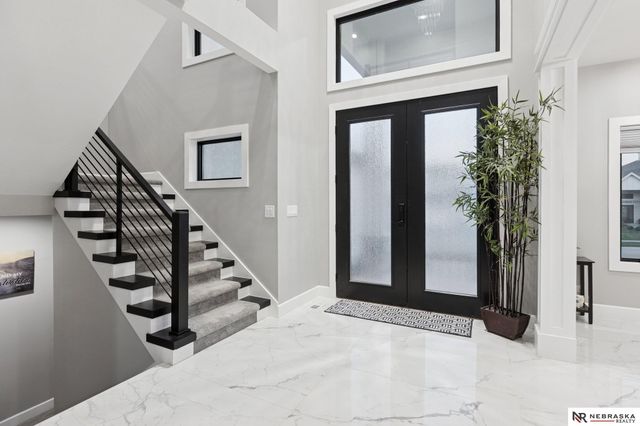 2550 N 188th Street, Omaha, NE 68022