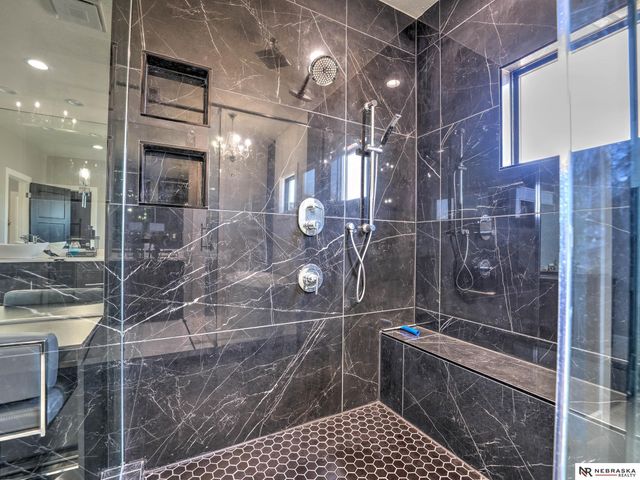 2550 N 188th Street, Omaha, NE 68022