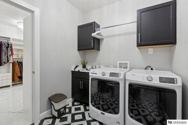 2550 N 188th Street, Omaha, NE 68022