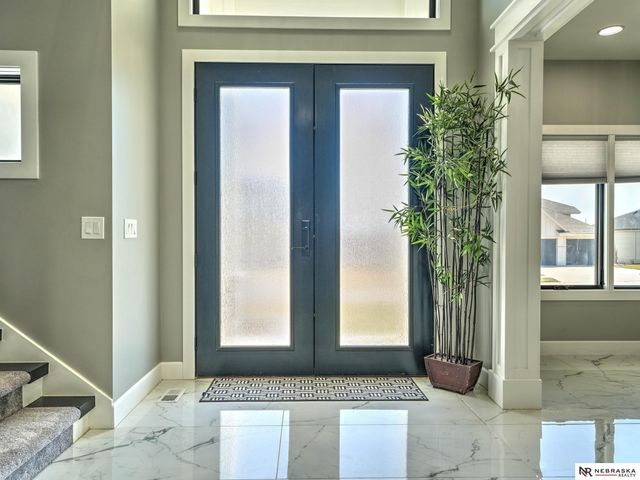 2550 N 188th Street, Omaha, NE 68022