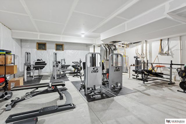 2550 N 188th Street, Omaha, NE 68022