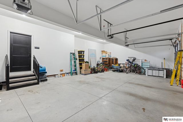 2550 N 188th Street, Omaha, NE 68022