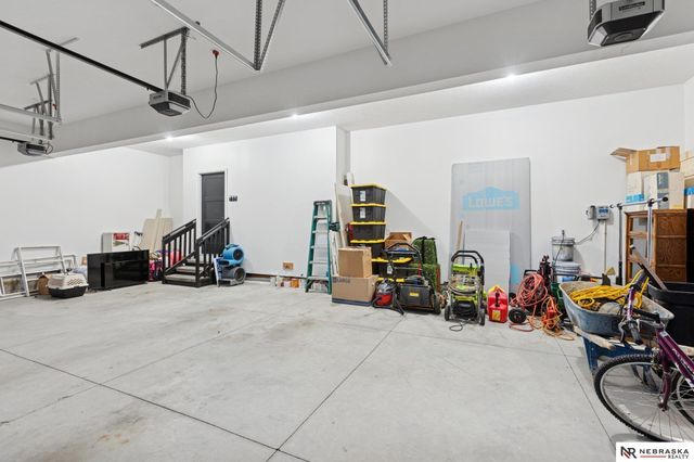 2550 N 188th Street, Omaha, NE 68022