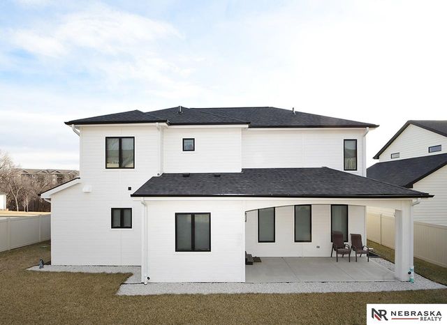 2550 N 188th Street, Omaha, NE 68022