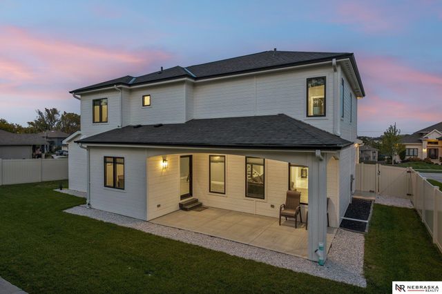 2550 N 188th Street, Omaha, NE 68022