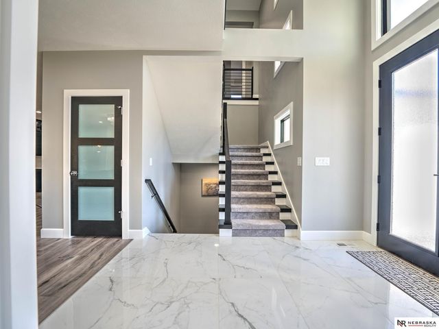 2550 N 188th Street, Omaha, NE 68022