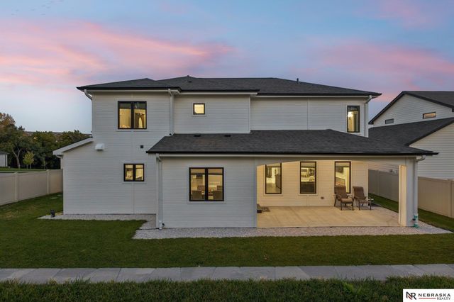 2550 N 188th Street, Omaha, NE 68022