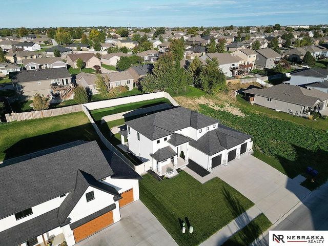 2550 N 188th Street, Omaha, NE 68022