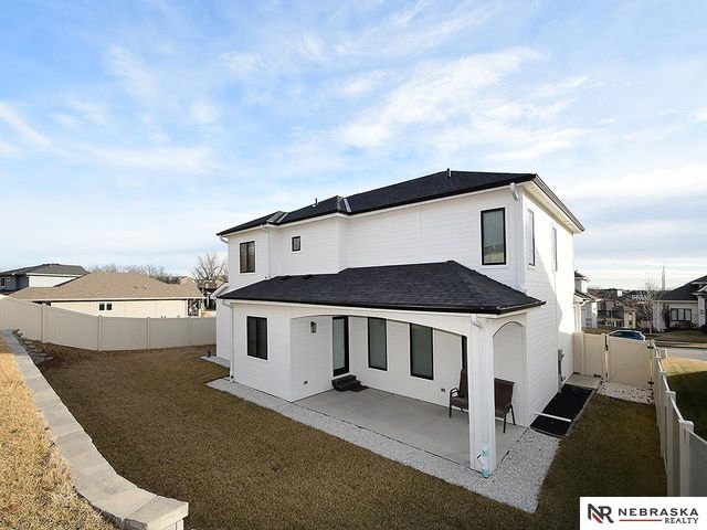 2550 N 188th Street, Omaha, NE 68022